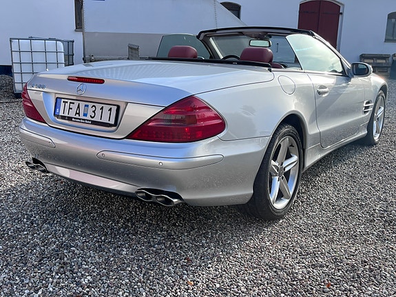 Mercedes-Benz SL500 15 of 18