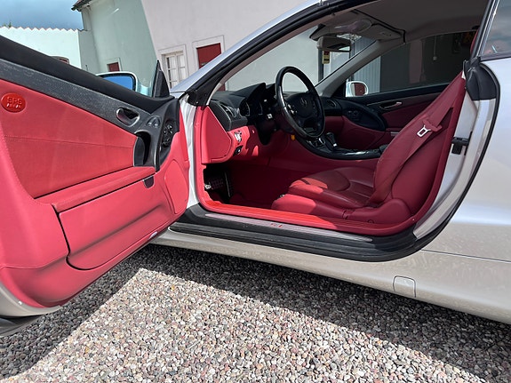 Mercedes-Benz SL500 12 of 18