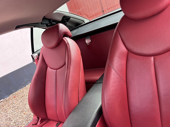 Mercedes-Benz SL500 6 of 18