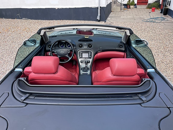 Mercedes-Benz SL500 2 of 18
