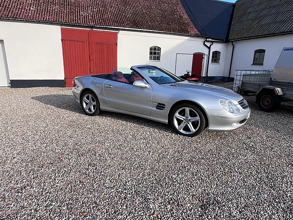 Mercedes-Benz SL500 14 of 18