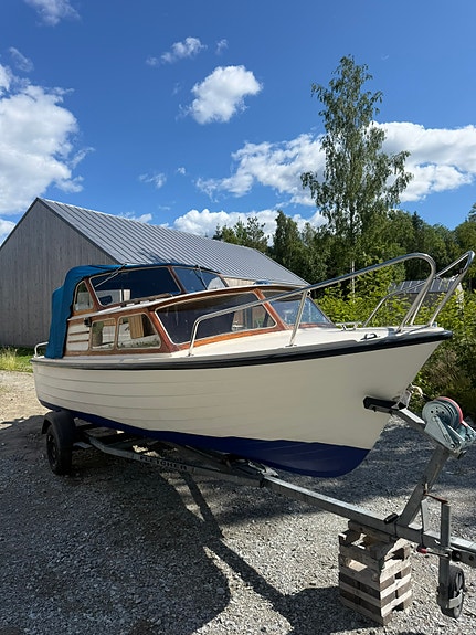 Lillskär / Holiday - 19 båttrailer ingår 6 of 9