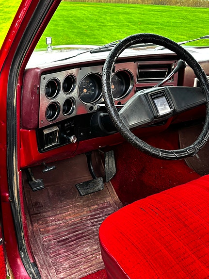 Chevrolet C20 11 of 16