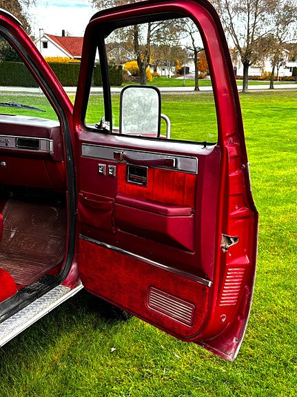Chevrolet C20 7 of 16