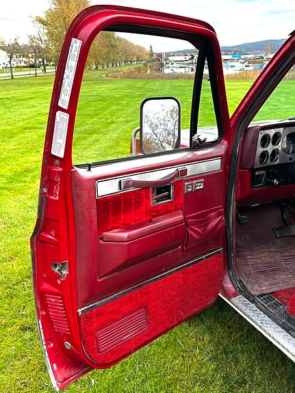Chevrolet C20 10 of 16