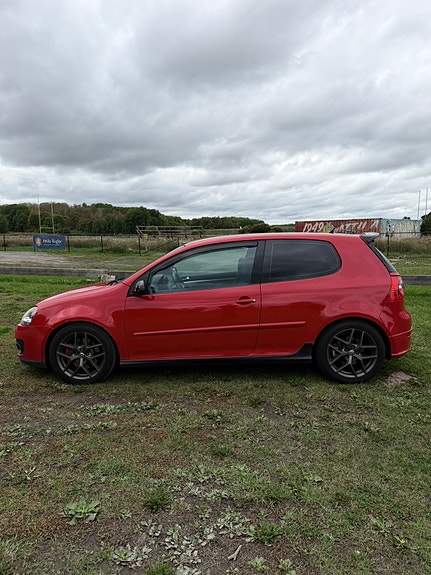 Volkswagen Golf V 3 of 5