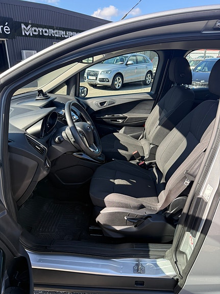 Ford B-MAX 9 of 18
