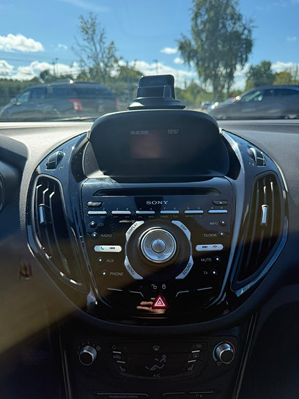 Ford B-MAX 8 of 18