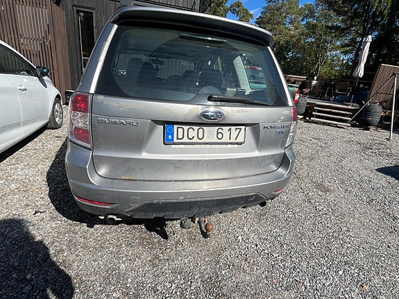 Subaru Forester 2 of 6