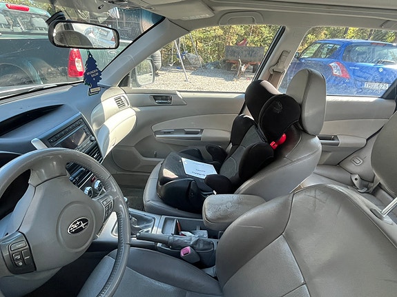 Subaru Forester 5 of 6