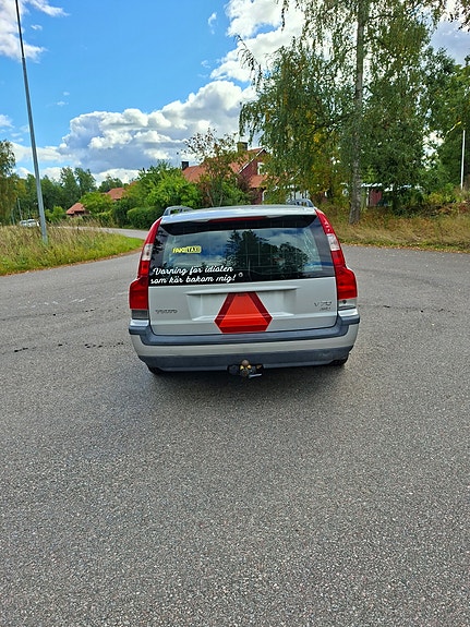 Volvo V70 4 of 8
