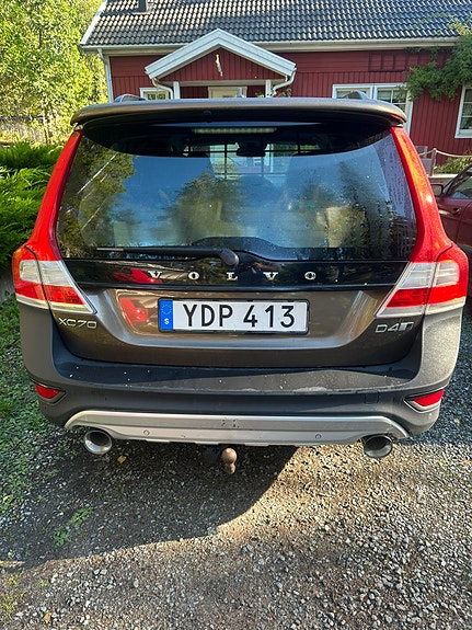 Volvo XC70 3 of 4