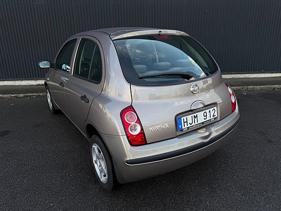 Nissan Micra 2 of 7