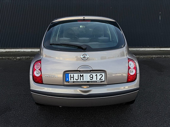 Nissan Micra 3 of 7