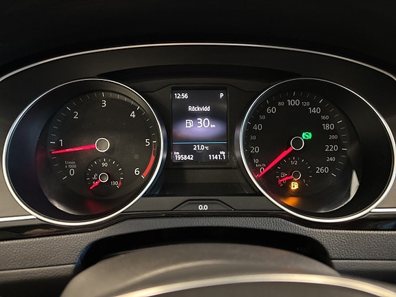 Volkswagen Passat Alltrack 14 of 22