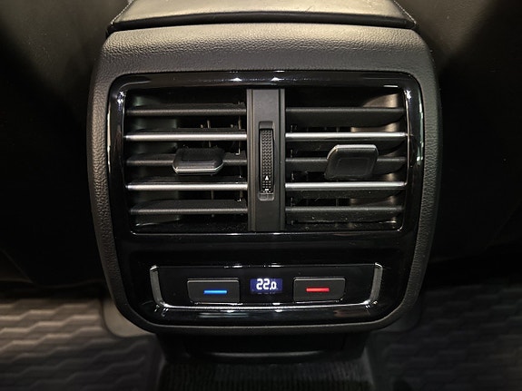 Volkswagen Passat Alltrack 21 of 22