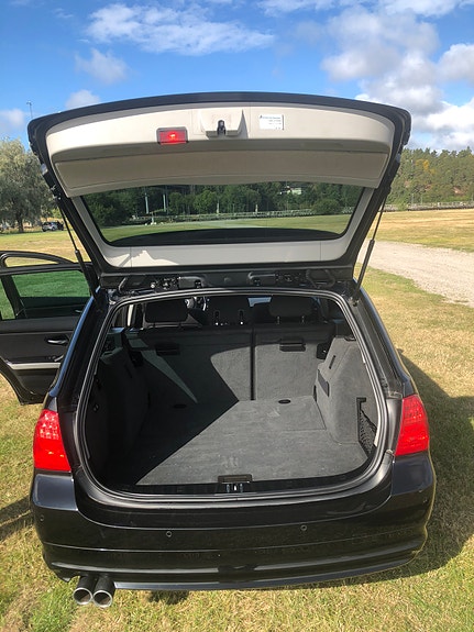 BMW 325i 2 of 21