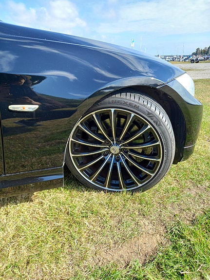 BMW 325i 10 of 21