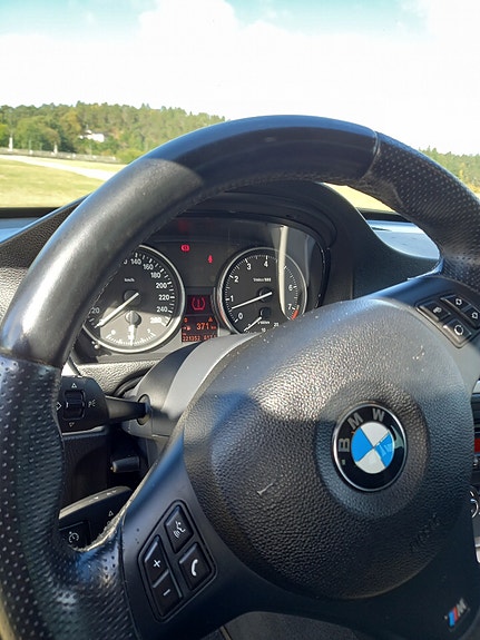 BMW 325i 18 of 21