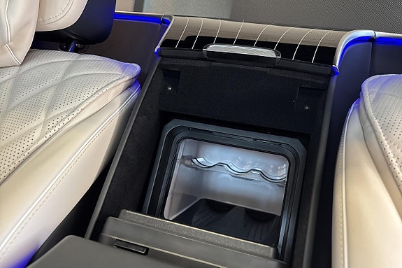 Mercedes-Benz S580 e 19 of 21