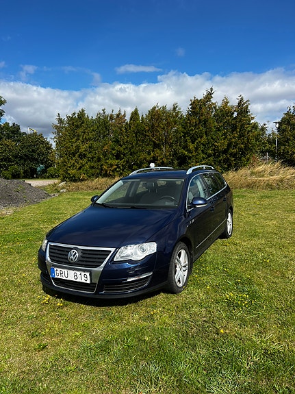 Volkswagen Passat 2 of 10