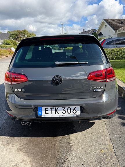 Volkswagen Golf VII 5 of 12