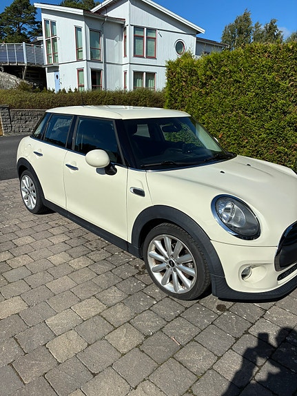 MINI One 4 of 9