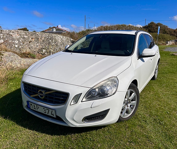 Volvo V60 5 of 13