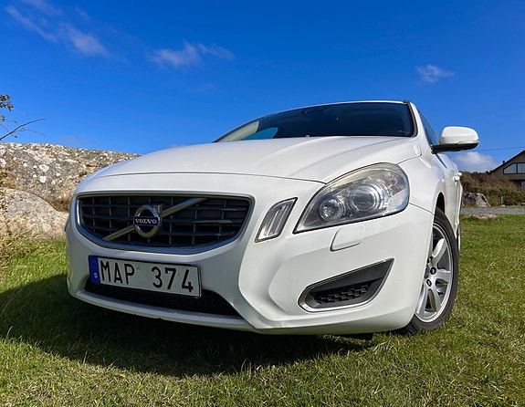 Volvo V60 3 of 13