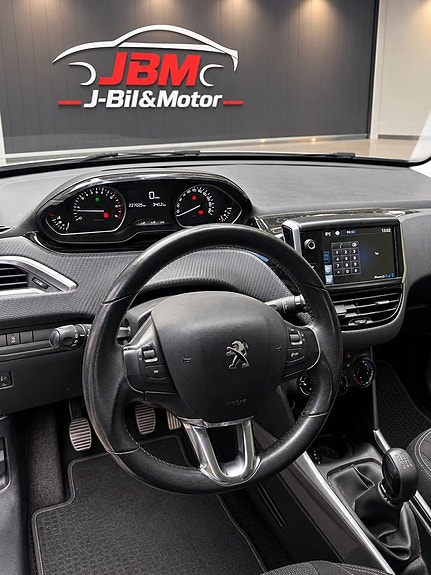 Peugeot 2008 6 of 7