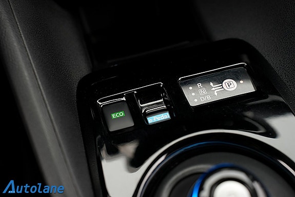 Nissan Leaf 24 of 28