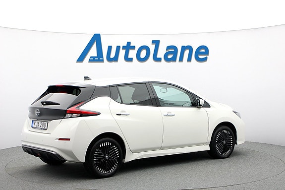 Nissan Leaf 9 of 28