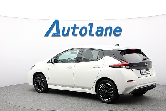 Nissan Leaf 7 of 28