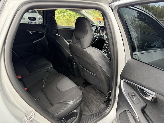 Volvo V40 18 of 21