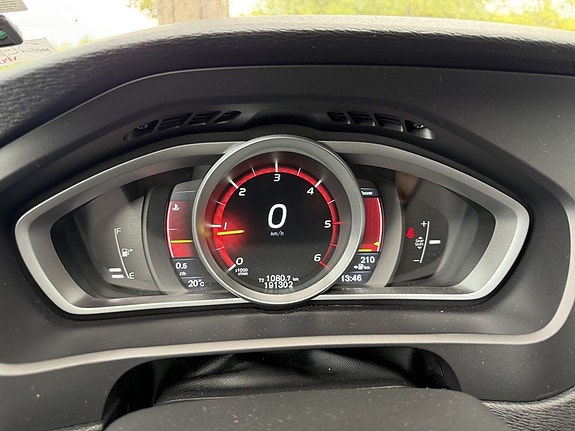 Volvo V40 20 of 21