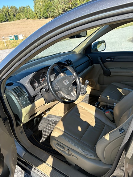 Honda CR-V 7 of 10