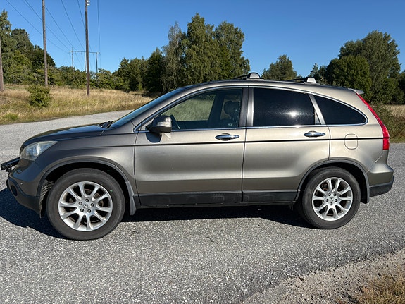Honda CR-V 2 of 10