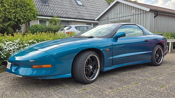 Pontiac Firebird 7 of 24