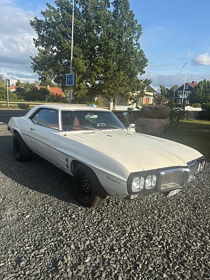 Pontiac Firebird 3 of 7