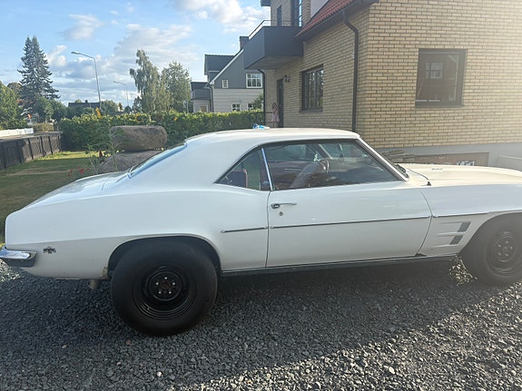 Pontiac Firebird 2 of 7