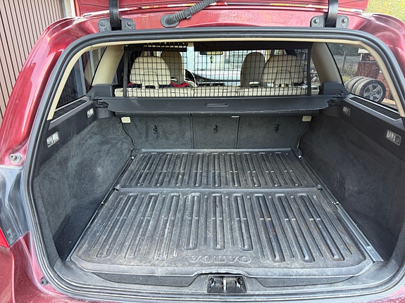 Volvo V70 12 of 19