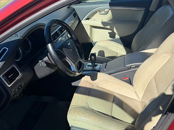 Volvo V70 6 of 19