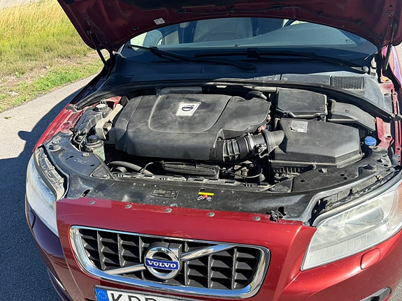 Volvo V70 5 of 19
