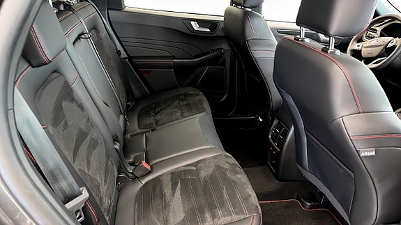 Ford Kuga 5 of 12