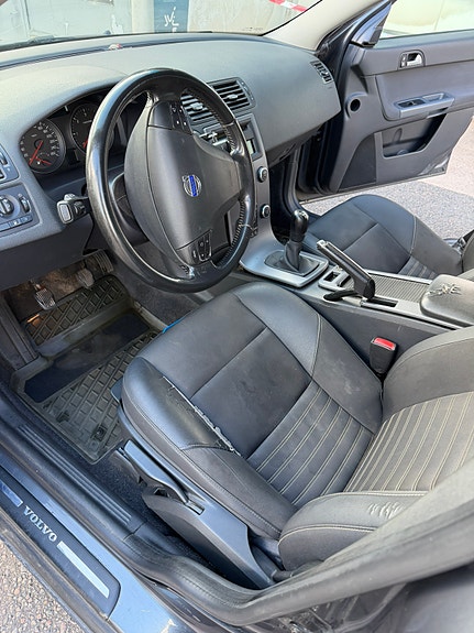 Volvo V50 6 of 10