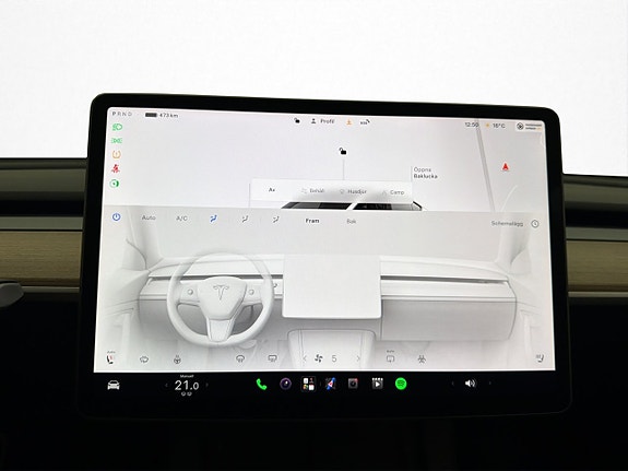 Tesla Model Y 23 of 30