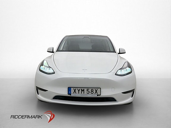 Tesla Model Y 3 of 30