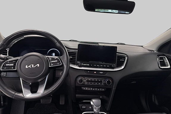 Kia Ceed 10 of 22
