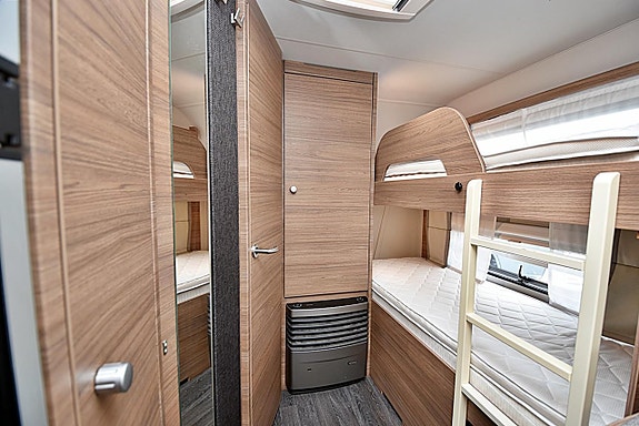 Knaus 580 QS Sport, Barnkammare 14 of 26