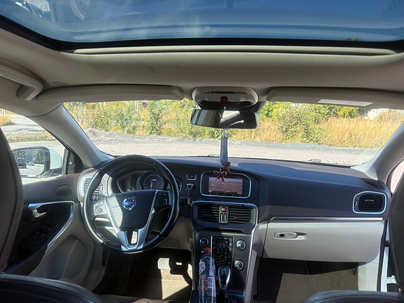 Volvo V40 5 of 6